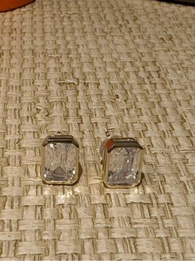 Classic Clear Stone Gold-Trim Stud Earrings
